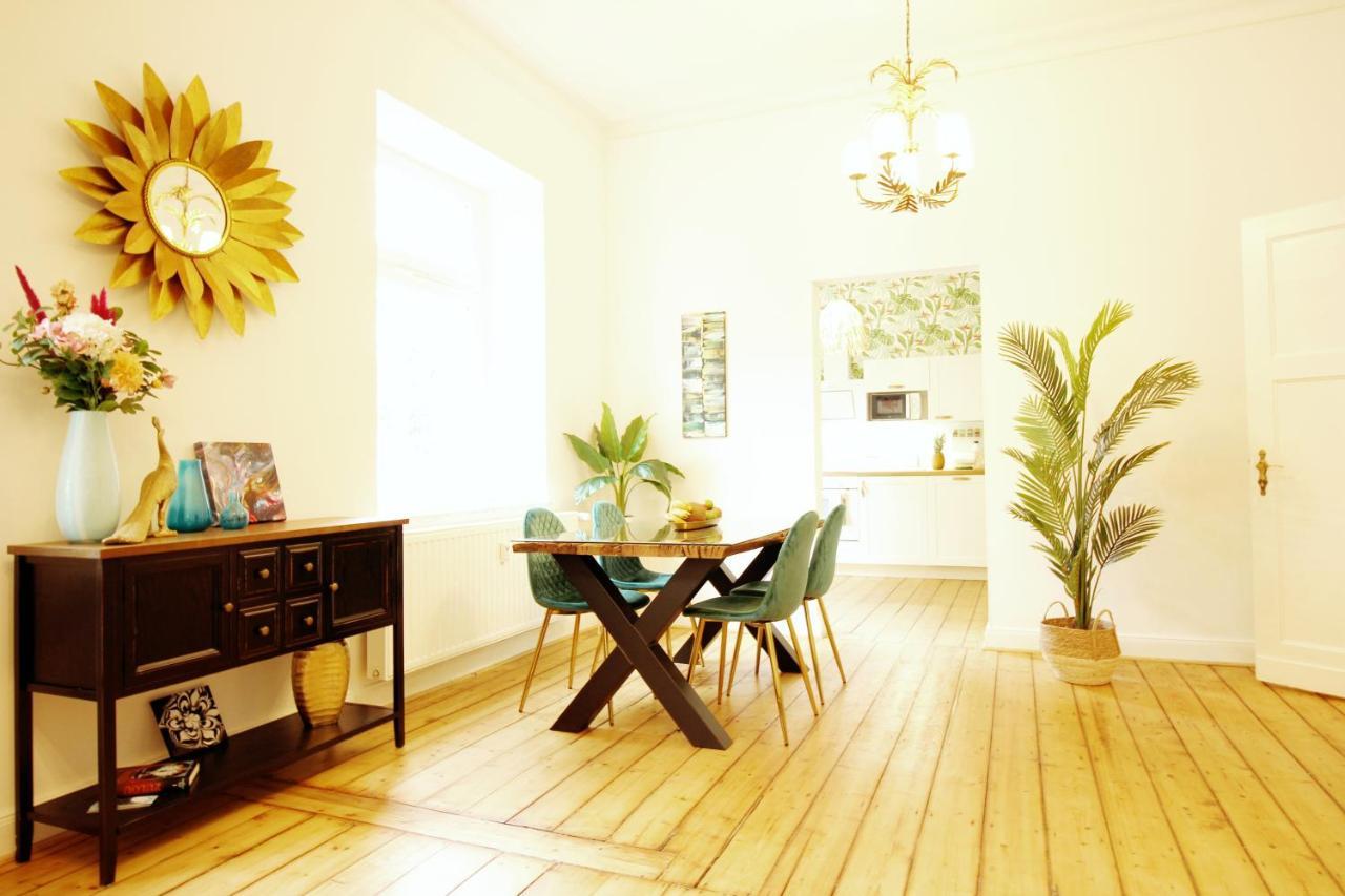 Secret Hideaways Tropical Feeling Mit 2 Schlafzimmer Nahe City L Messe L Flughafen L Hbf Ντούισμπουργκ Εξωτερικό φωτογραφία